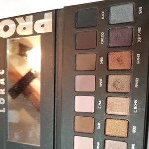 LORAC Eyeshadow PRO PALLETTE